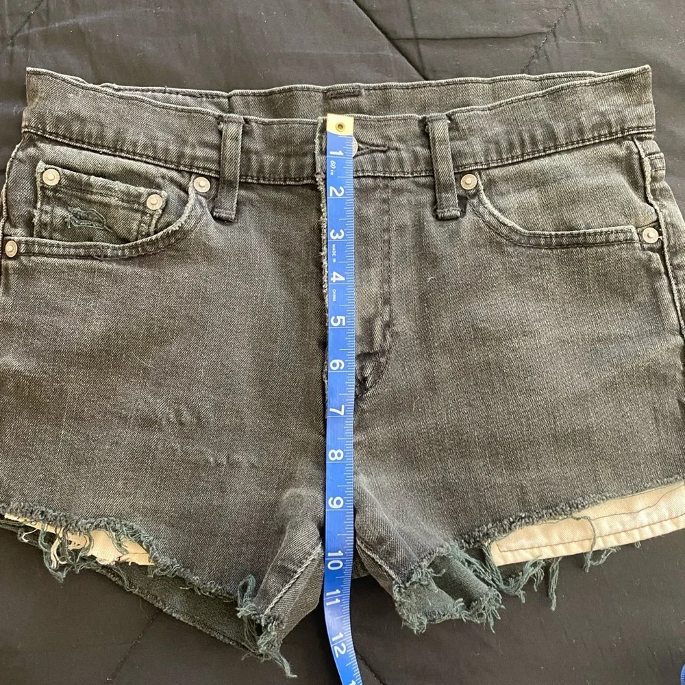 Vintage Levi’s 511 Black distressed jean shorts - Picture 13 of 14